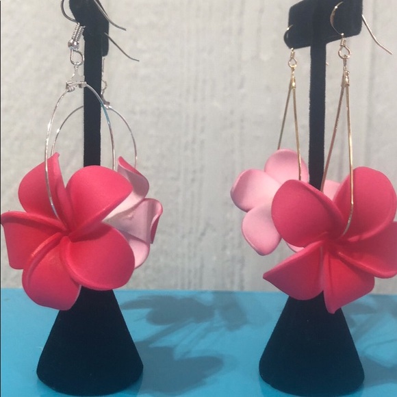 Foam Flower Earrings - Picture 7 of 11